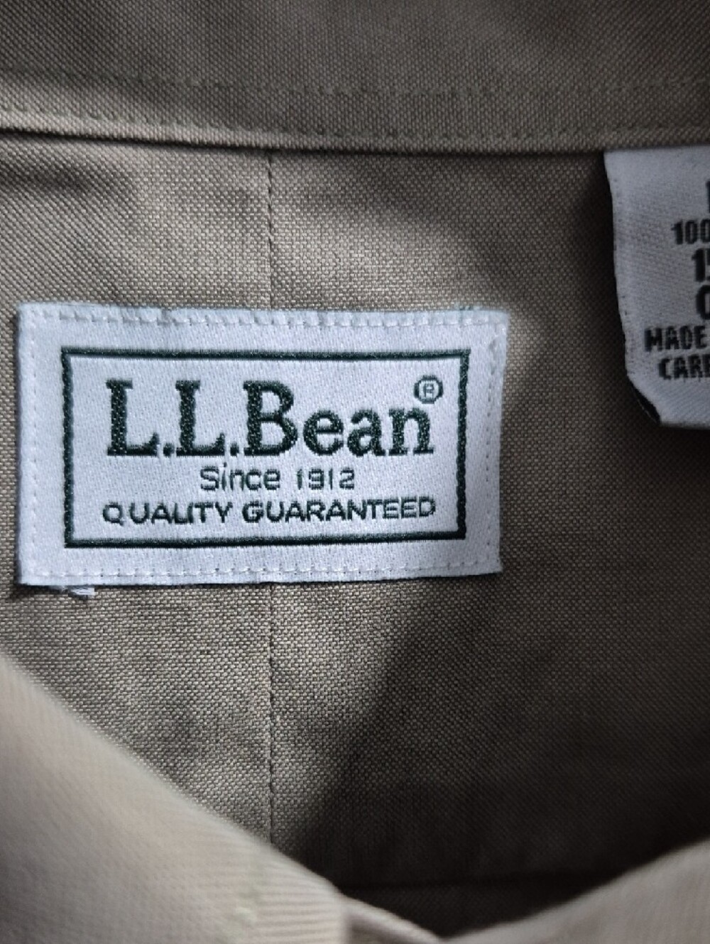 L.L. Bean Long-Sleeve Button-Down Shirt in Light Green - Picture 3 of 4